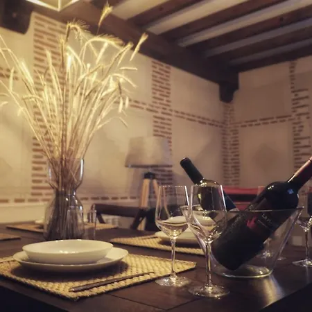 Casa Del Maestro * Orbita