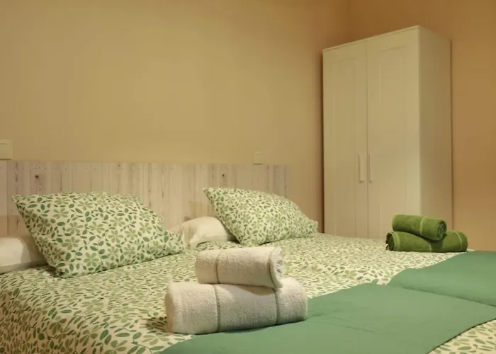 Casa Del Maestro * Orbita